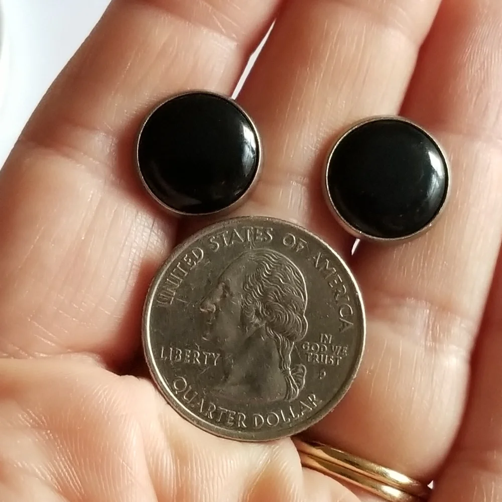 Vintage cuff links black cabochon silver tone metal round domed cufflinks